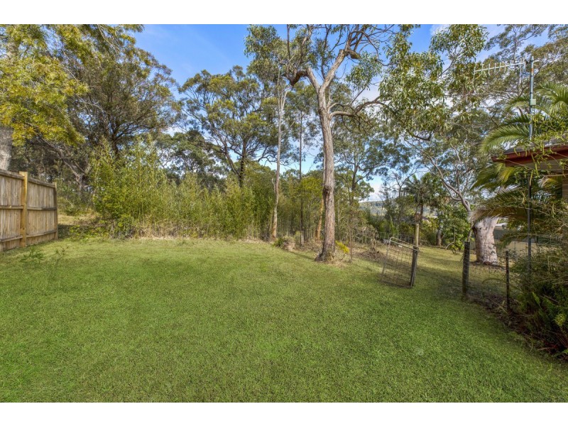 33 Berne Street, Bateau Bay NSW 2261