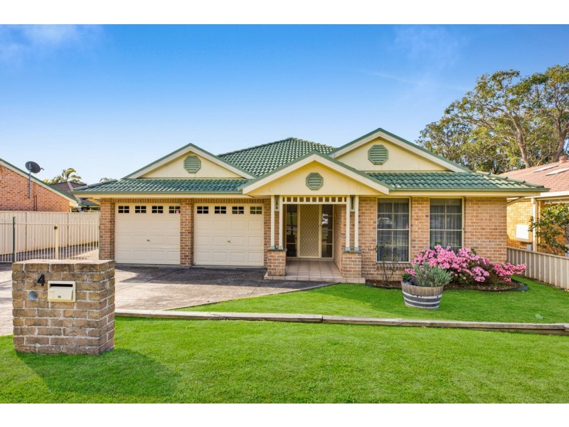 4 Yakalla Street, Shelly Beach NSW 2261