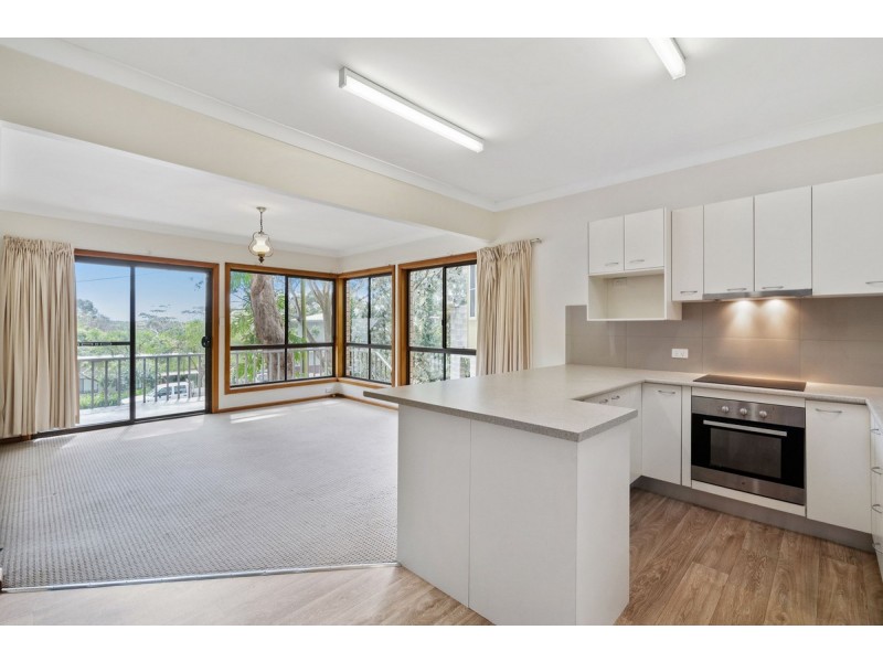 19 Norahview Street, Bateau Bay NSW 2261