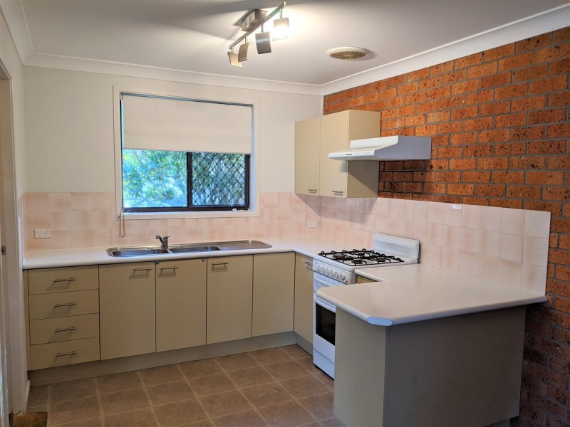 24 Rotherham Street, Bateau Bay NSW 2261