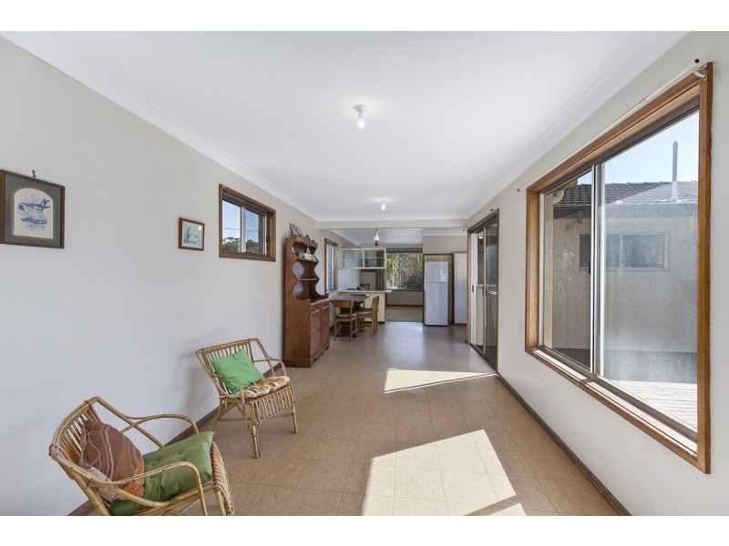 3 Robyn Lane, Bateau Bay NSW 2261