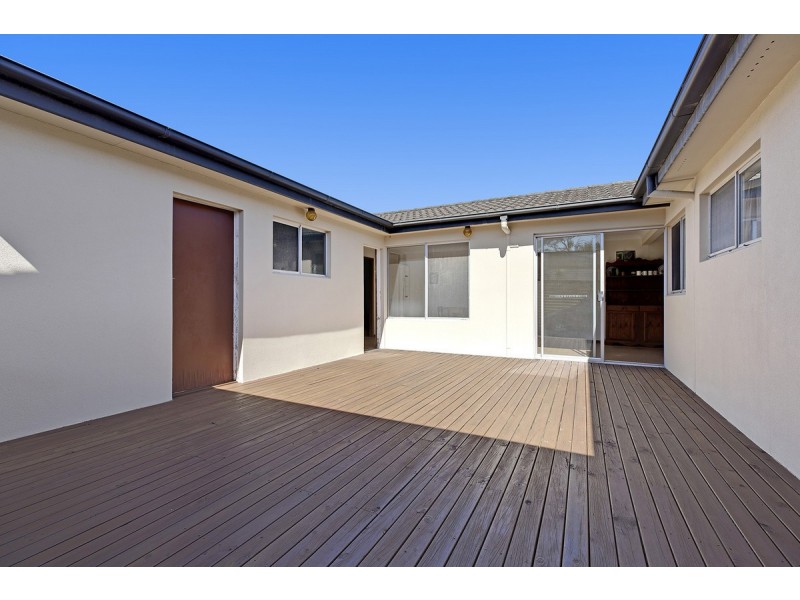 3 Robyn Lane, Bateau Bay NSW 2261