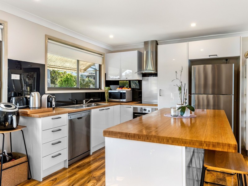 144 Sunrise Avenue, Halekulani NSW 2262