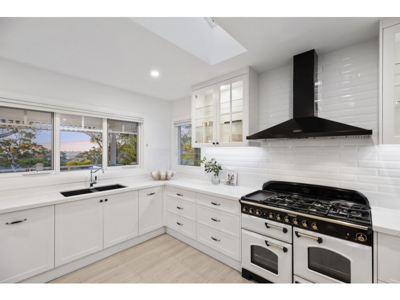 17 Burrawong Street, Bateau Bay NSW 2261