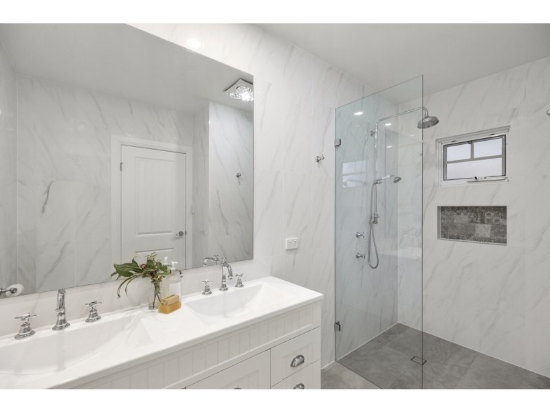 17 Burrawong Street, Bateau Bay NSW 2261