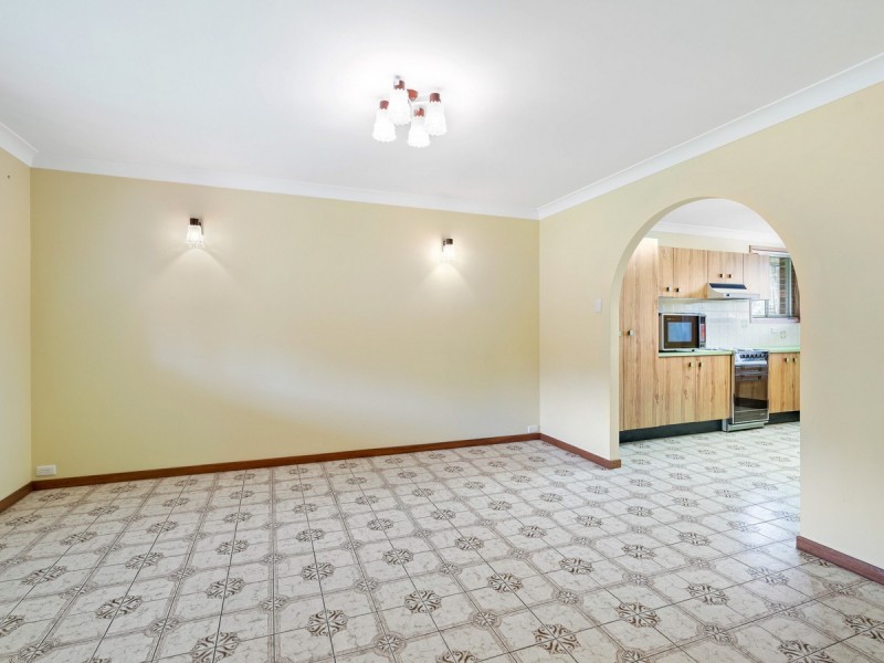 4 Dunlop Road, Forresters Beach NSW 2260