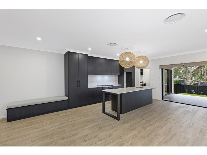 95 Lakin Street, Bateau Bay NSW 2261