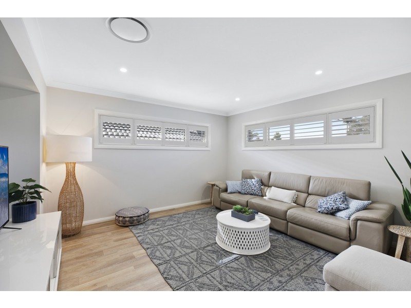 14 Ventura Avenue, Bateau Bay NSW 2261