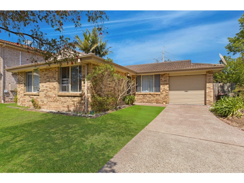 13 Hobbs Close, Bateau Bay NSW 2261