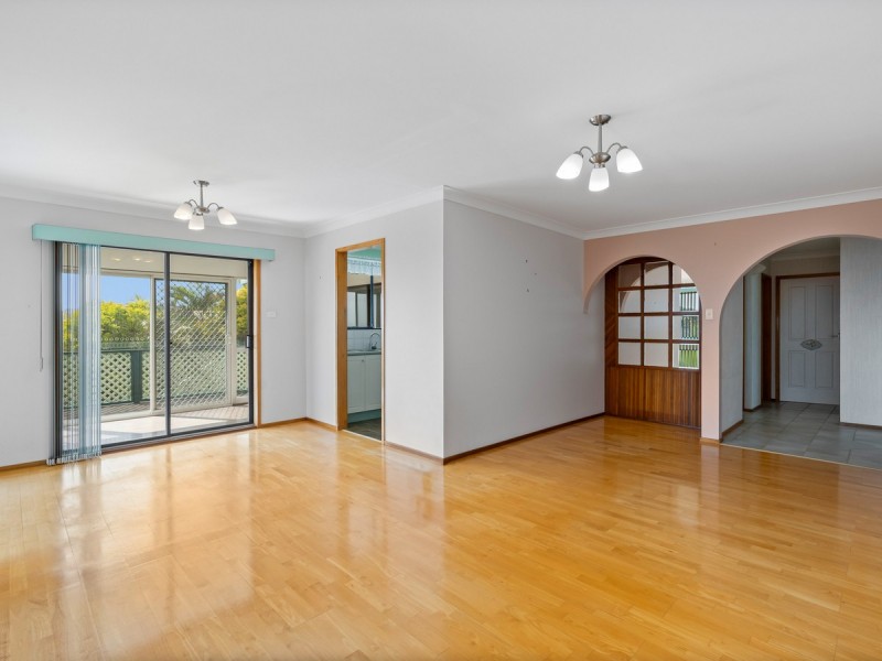 7 Blue Lagoon Close, Bateau Bay NSW 2261