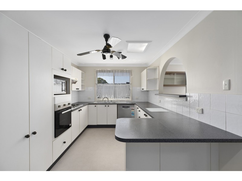 548 The Entrance Road, Bateau Bay NSW 2261