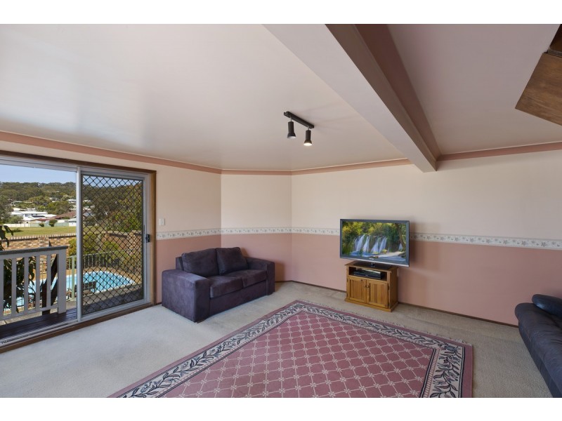 548 The Entrance Road, Bateau Bay NSW 2261