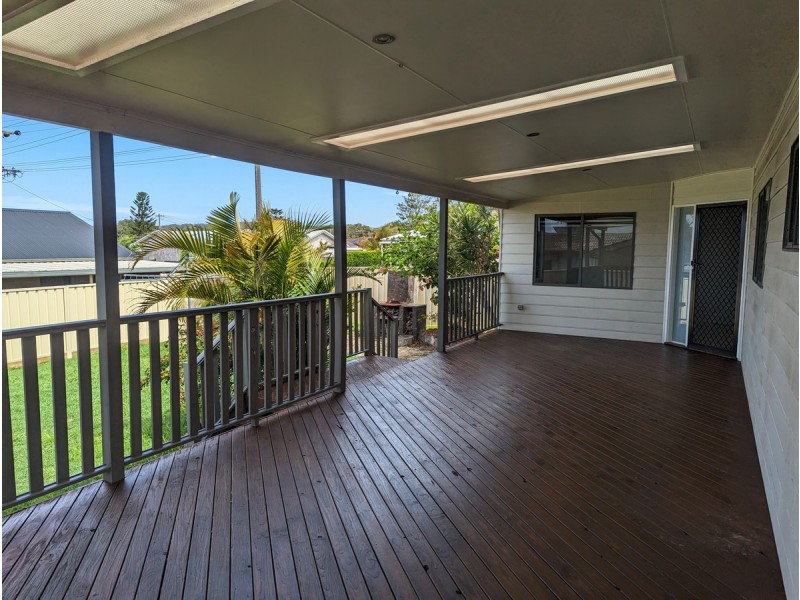 54 Hume Boulevard, Killarney Vale NSW 2261