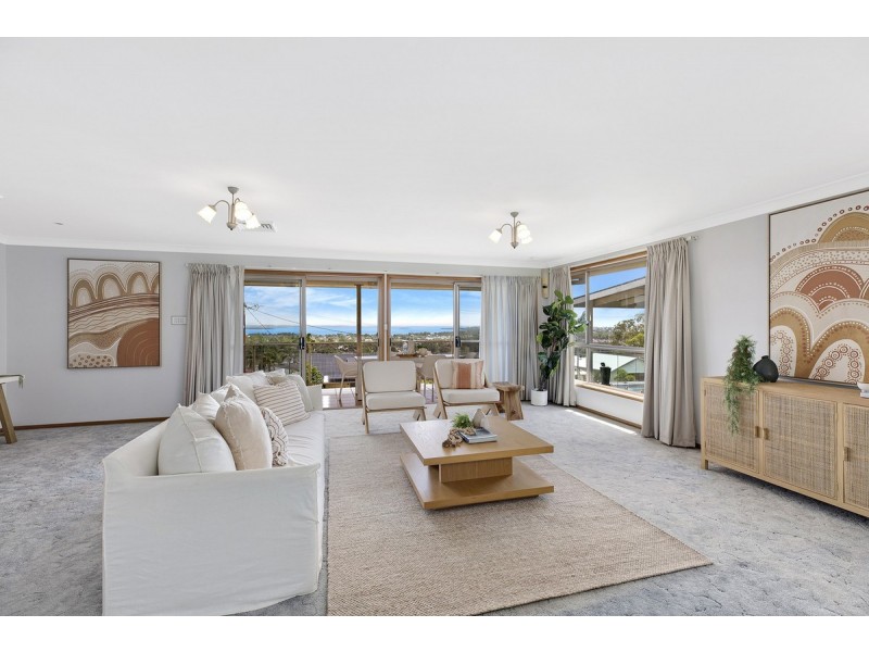 8 Peak Street, Bateau Bay NSW 2261