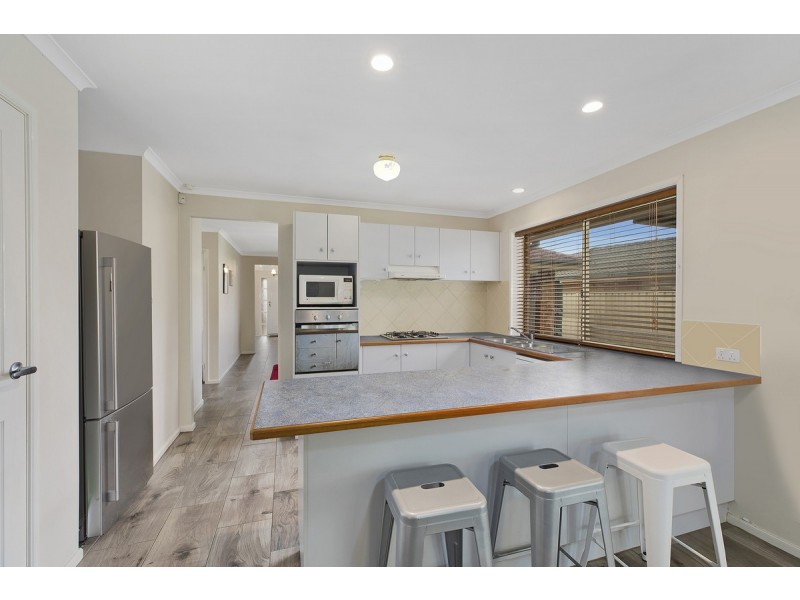 6 Wollemi Road, Woongarrah NSW 2259
