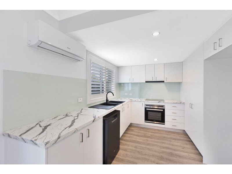 5 Faye Close, Bateau Bay NSW 2261