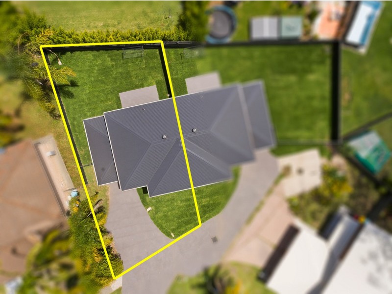 5 Faye Close, Bateau Bay NSW 2261