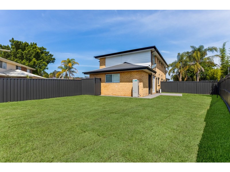 6 Faye Close, Bateau Bay NSW 2261