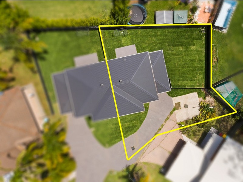 6 Faye Close, Bateau Bay NSW 2261