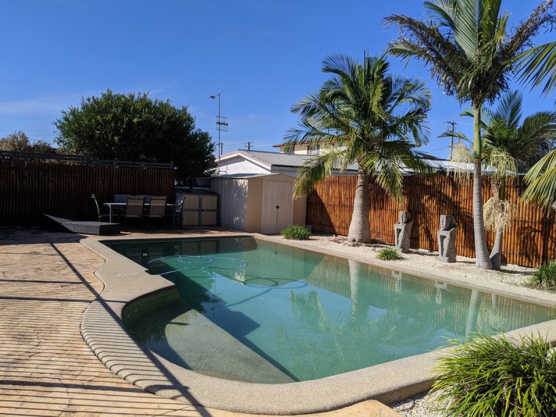 12 Brooke Avenue, Killarney Vale NSW 2261