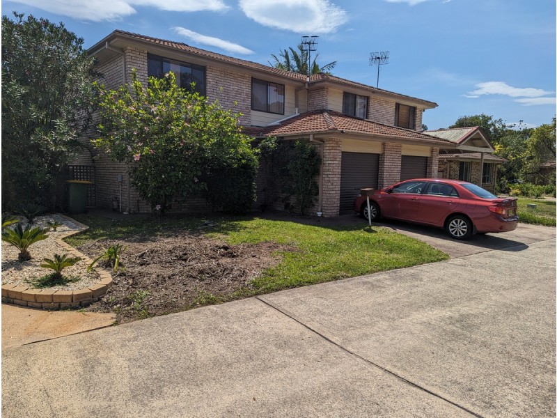 11 Hobbs Close, Bateau Bay NSW 2261