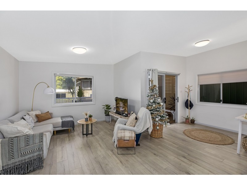 19a Premier Way, Bateau Bay NSW 2261