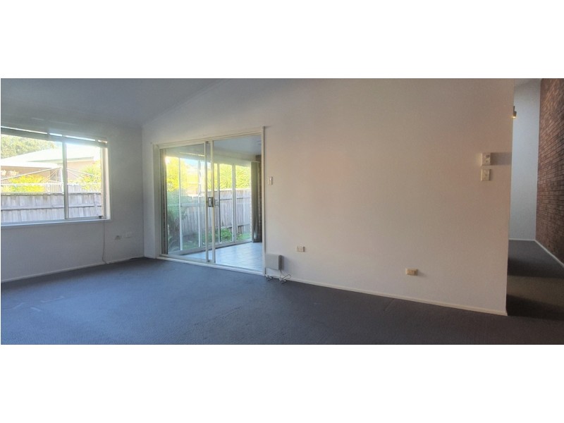 2/9 Warrigal Street, The Entrance NSW 2261