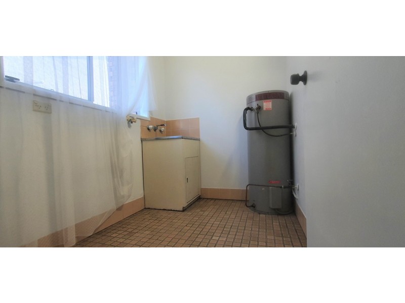 2/9 Warrigal Street, The Entrance NSW 2261