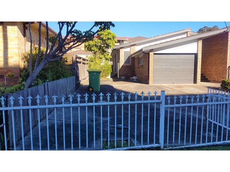 2/9 Warrigal Street, The Entrance NSW 2261