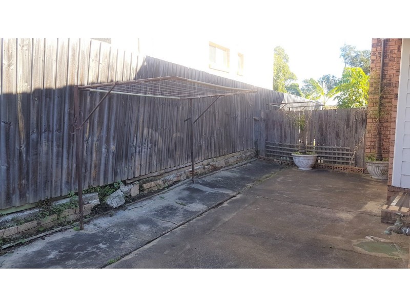 2/9 Warrigal Street, The Entrance NSW 2261