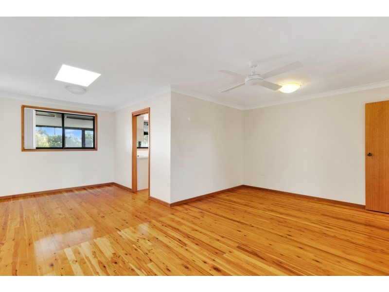 10 Promenade Avenue, Bateau Bay NSW 2261