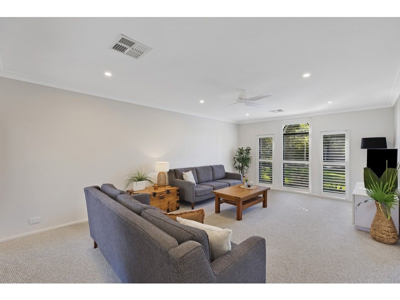 4 Wadi Road, Bateau Bay NSW 2261