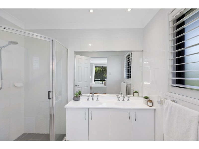 4 Wadi Road, Bateau Bay NSW 2261