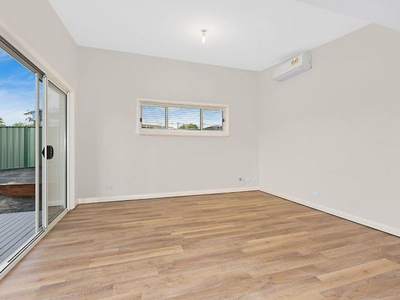 558A The Entrance Road, Bateau Bay NSW 2261