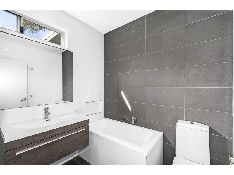 1026 The Entrance Road, Forresters Beach NSW 2260