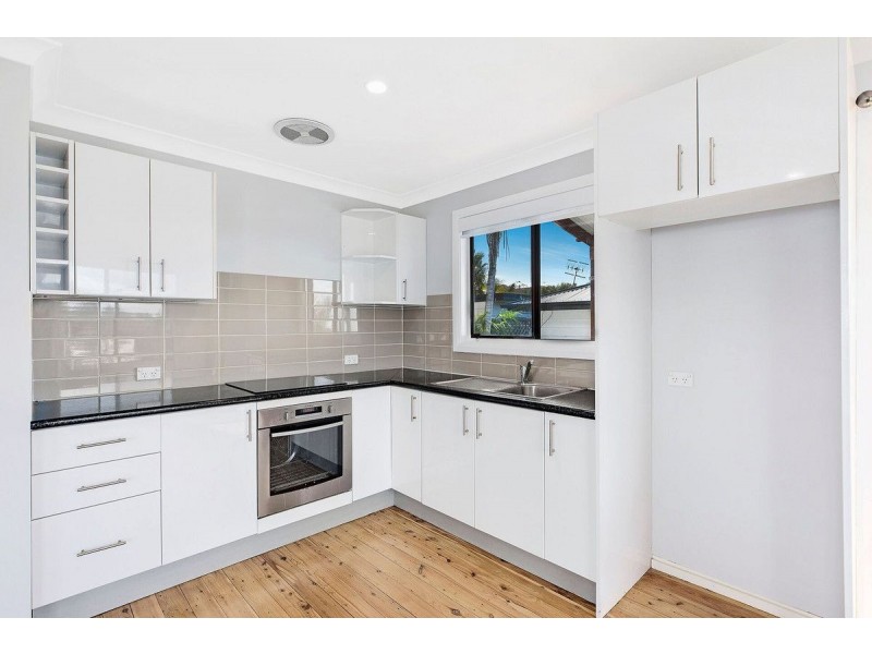 591 The Entrance Road, Bateau Bay NSW 2261