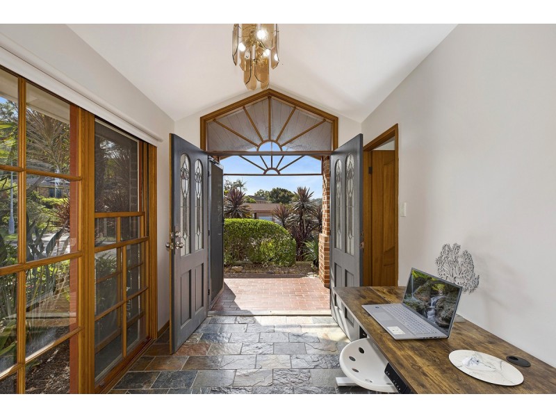 37 Morley Avenue, Bateau Bay NSW 2261