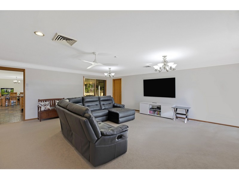 37 Morley Avenue, Bateau Bay NSW 2261