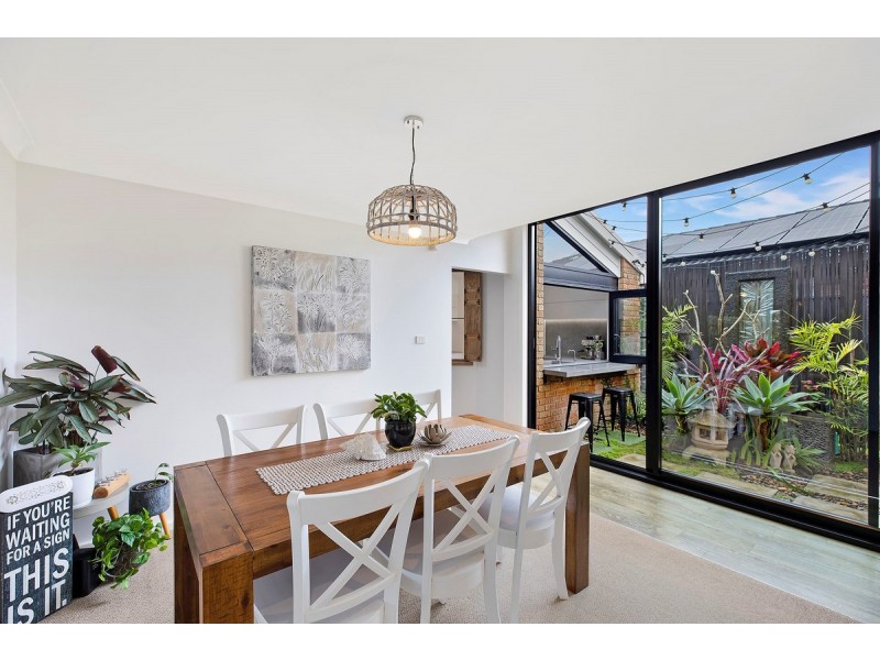 12 Viscount Close, Shelly Beach NSW 2261