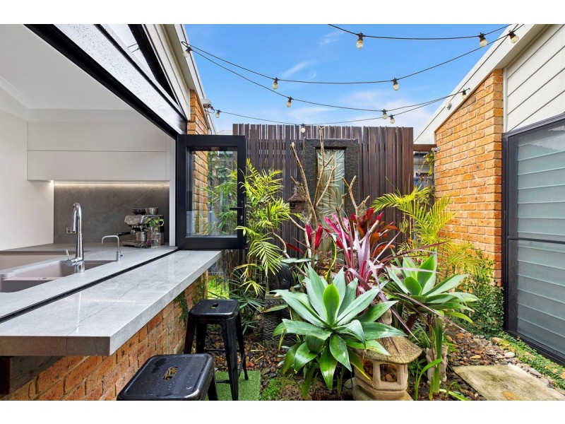 12 Viscount Close, Shelly Beach NSW 2261