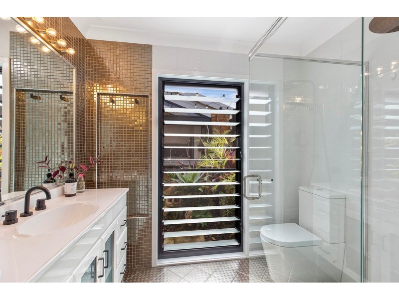 12 Viscount Close, Shelly Beach NSW 2261