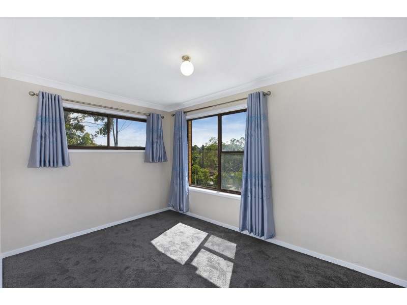 10 Darrin Close, Bateau Bay NSW 2261