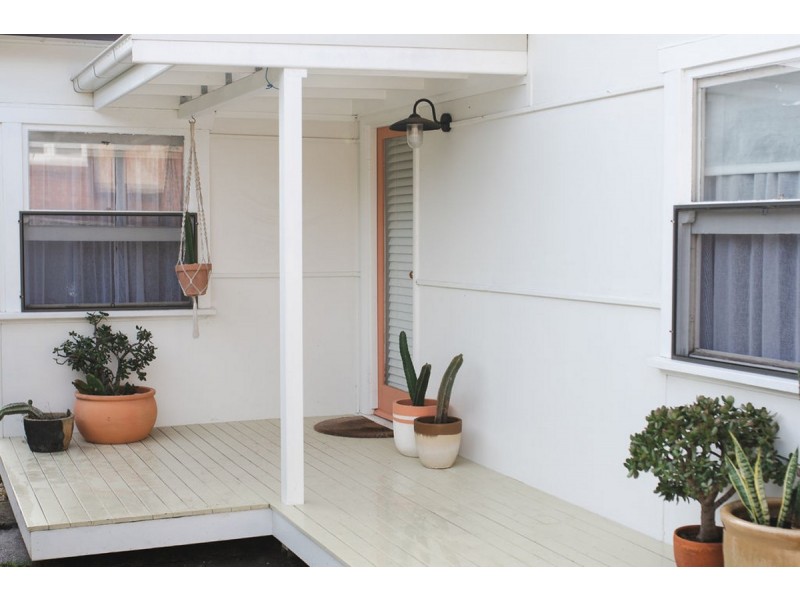 2 Ashton Avenue, The Entrance NSW 2261