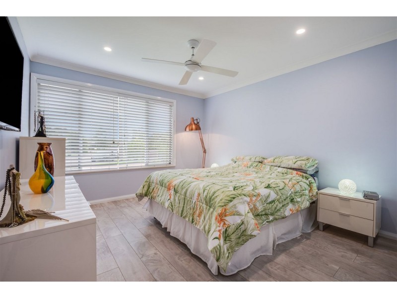 2 Hume Boulevard, Killarney Vale NSW 2261