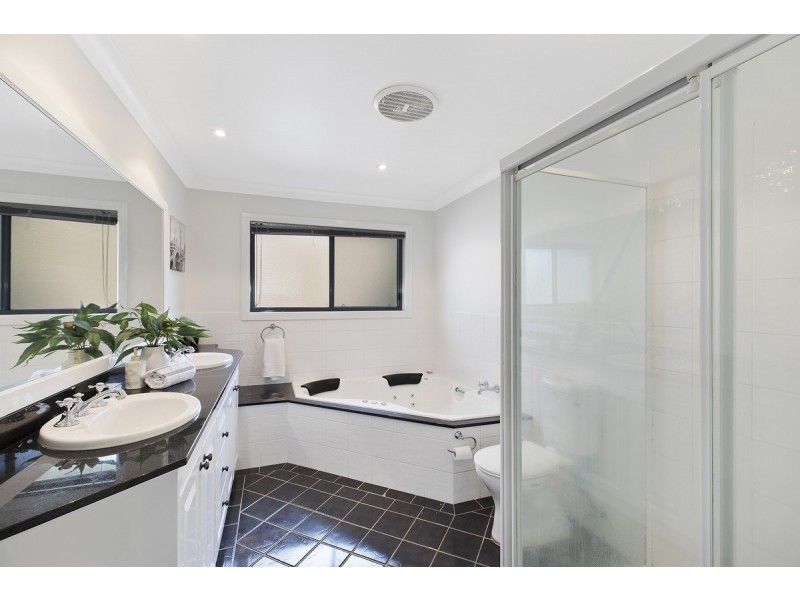 58 Bateau Bay Road, Bateau Bay NSW 2261