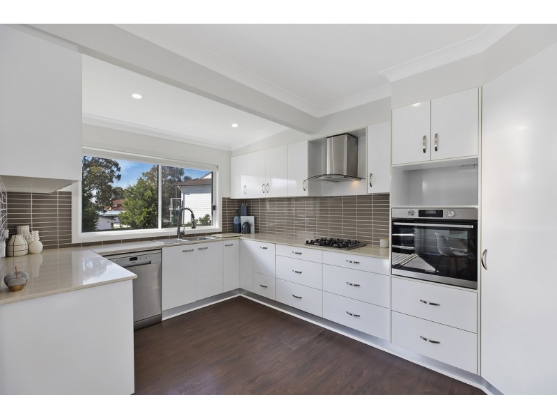 6 Kingsford Smith Drive, Berkeley Vale NSW 2261