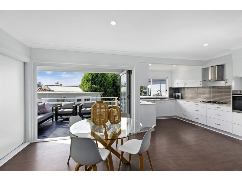 6 Kingsford Smith Drive, Berkeley Vale NSW 2261