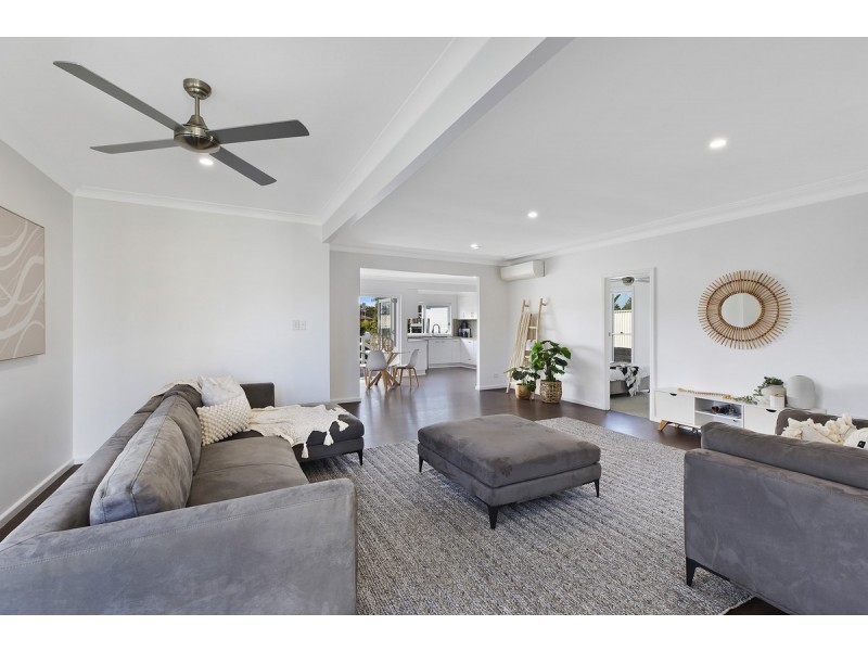 6 Kingsford Smith Drive, Berkeley Vale NSW 2261