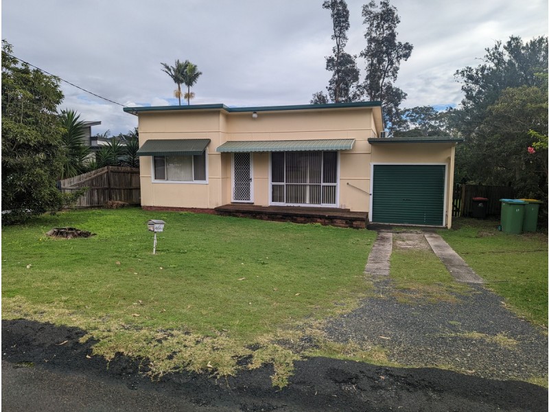 57 Lakin Street, Bateau Bay NSW 2261