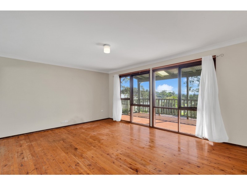 32 Mermaid Drive, Bateau Bay NSW 2261